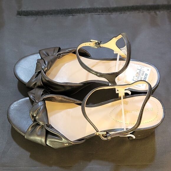 BRAND NEW BANDOLINO BLOCK HEEL ADJUSTABLE BUCKLE ANKLE STRAP SANDAL - Picture 6 of 16